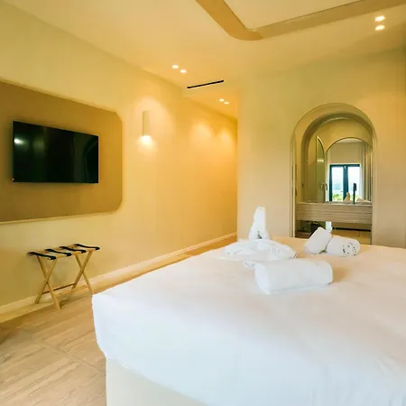 Maison Provence فندق سان تروبيه