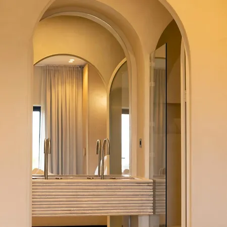 Maison Provence Hotell 4*