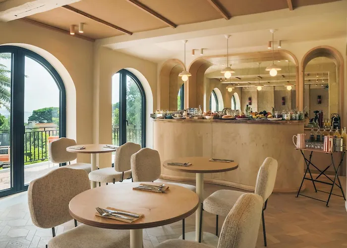 Hotel Maison Provence 4*