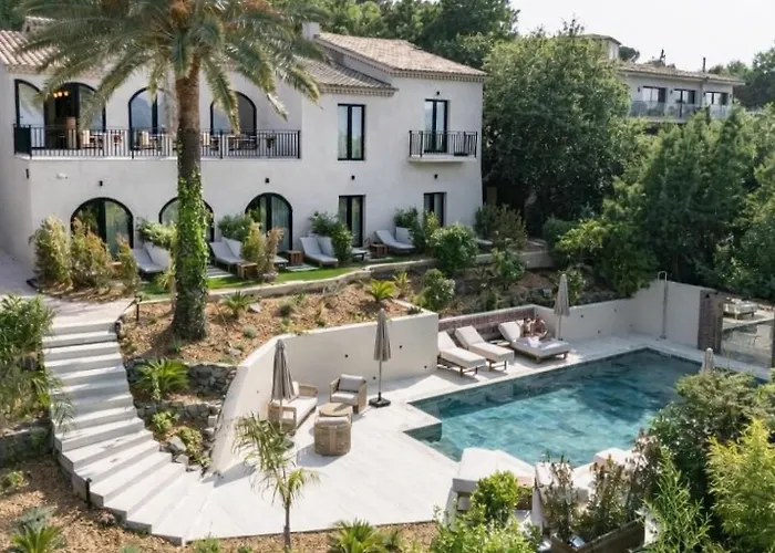 Maison Provence Hotel 4*